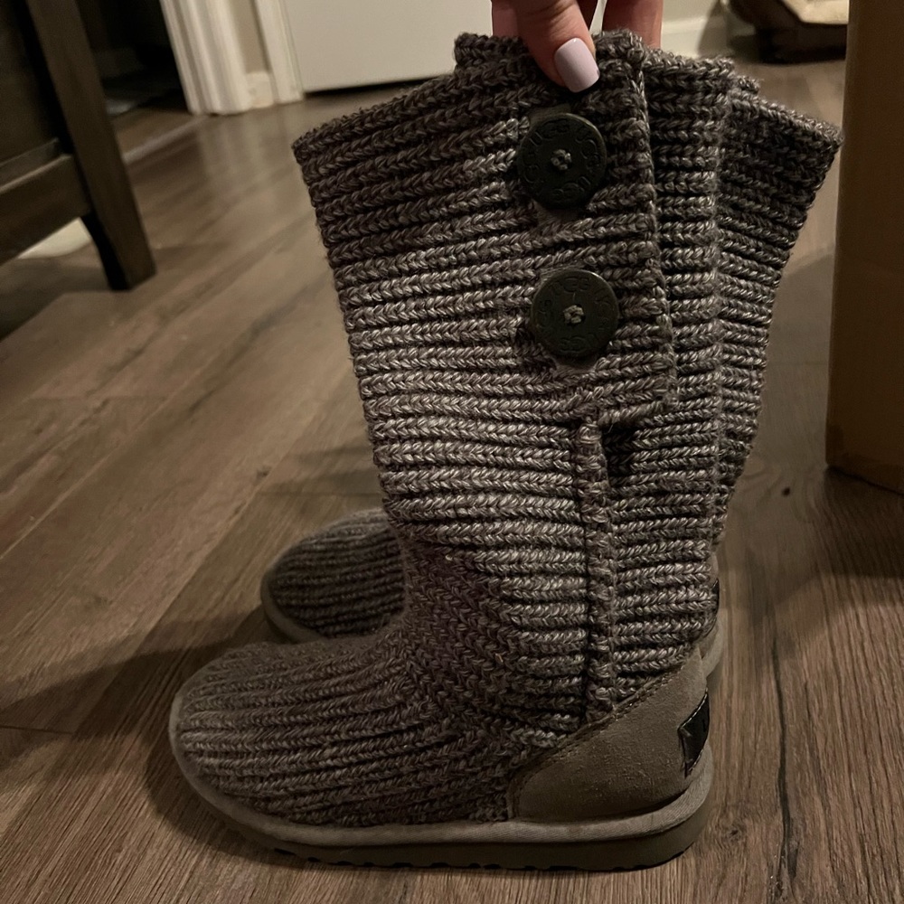 Knitted uggs - Picture 2 of 4